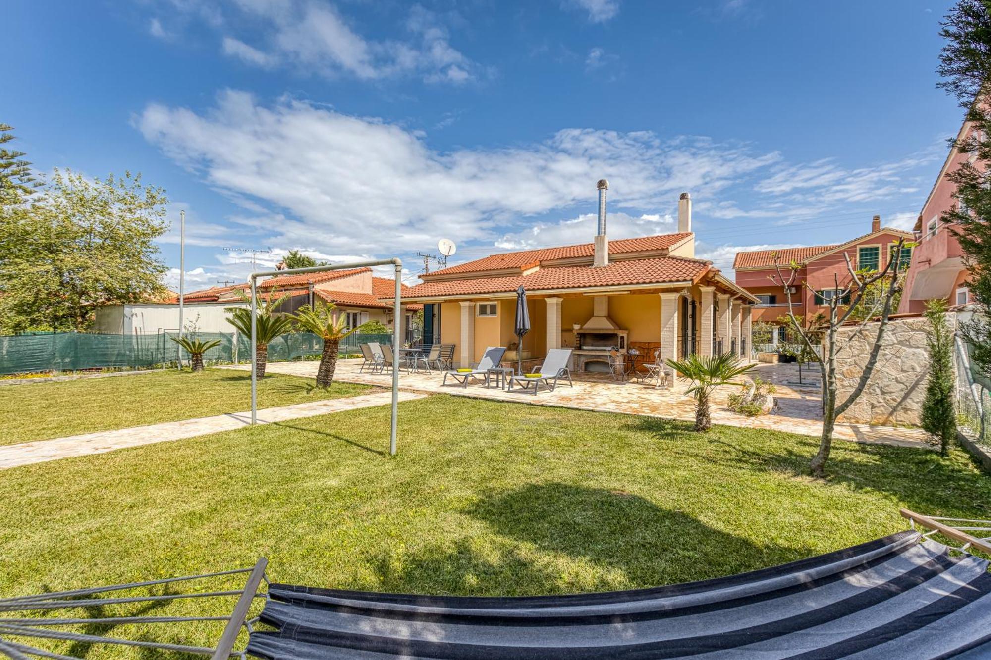 La Casa Di Eleni Villa Acharavi  Bagian luar foto