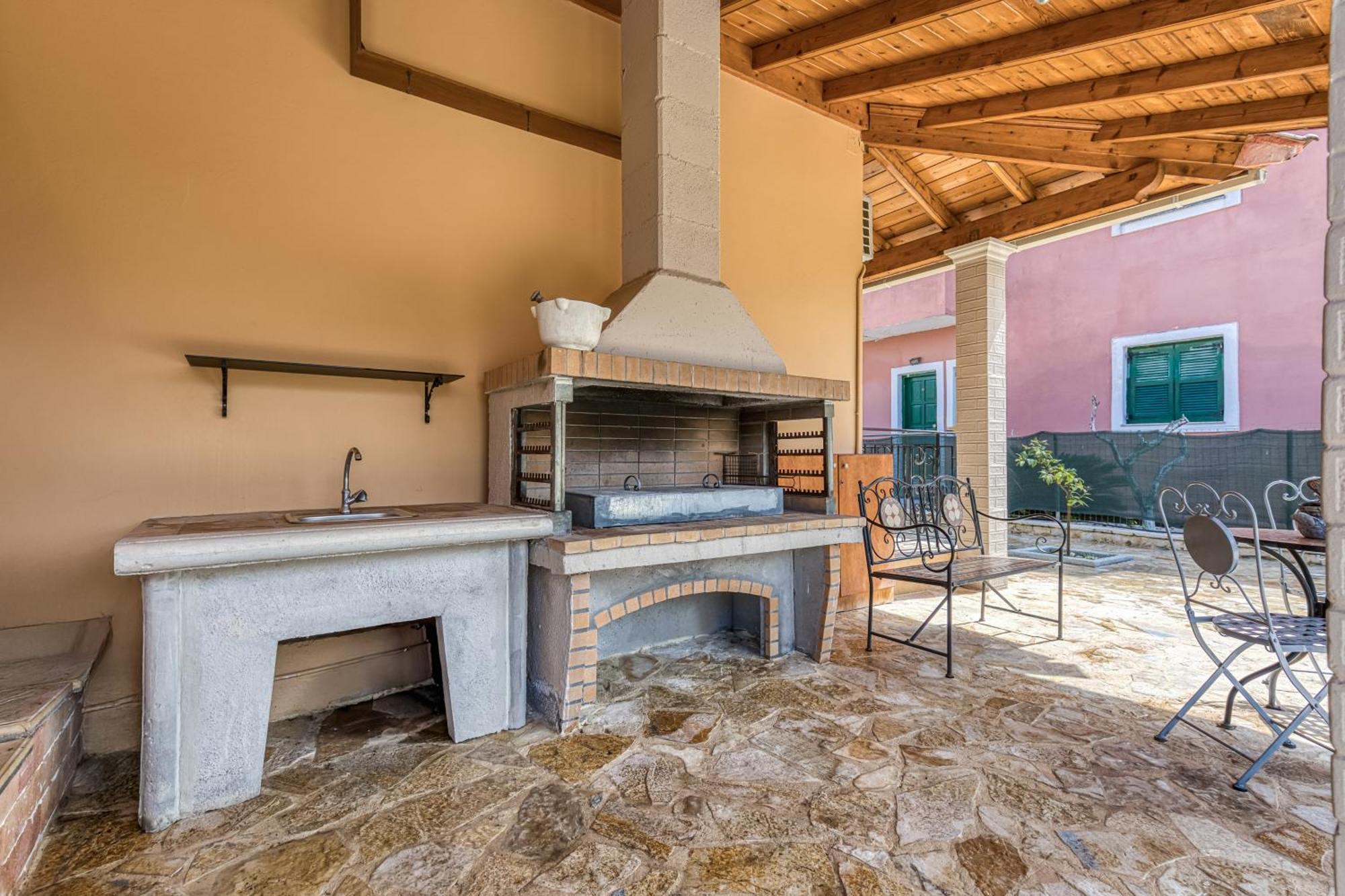 La Casa Di Eleni Villa Acharavi  Bagian luar foto