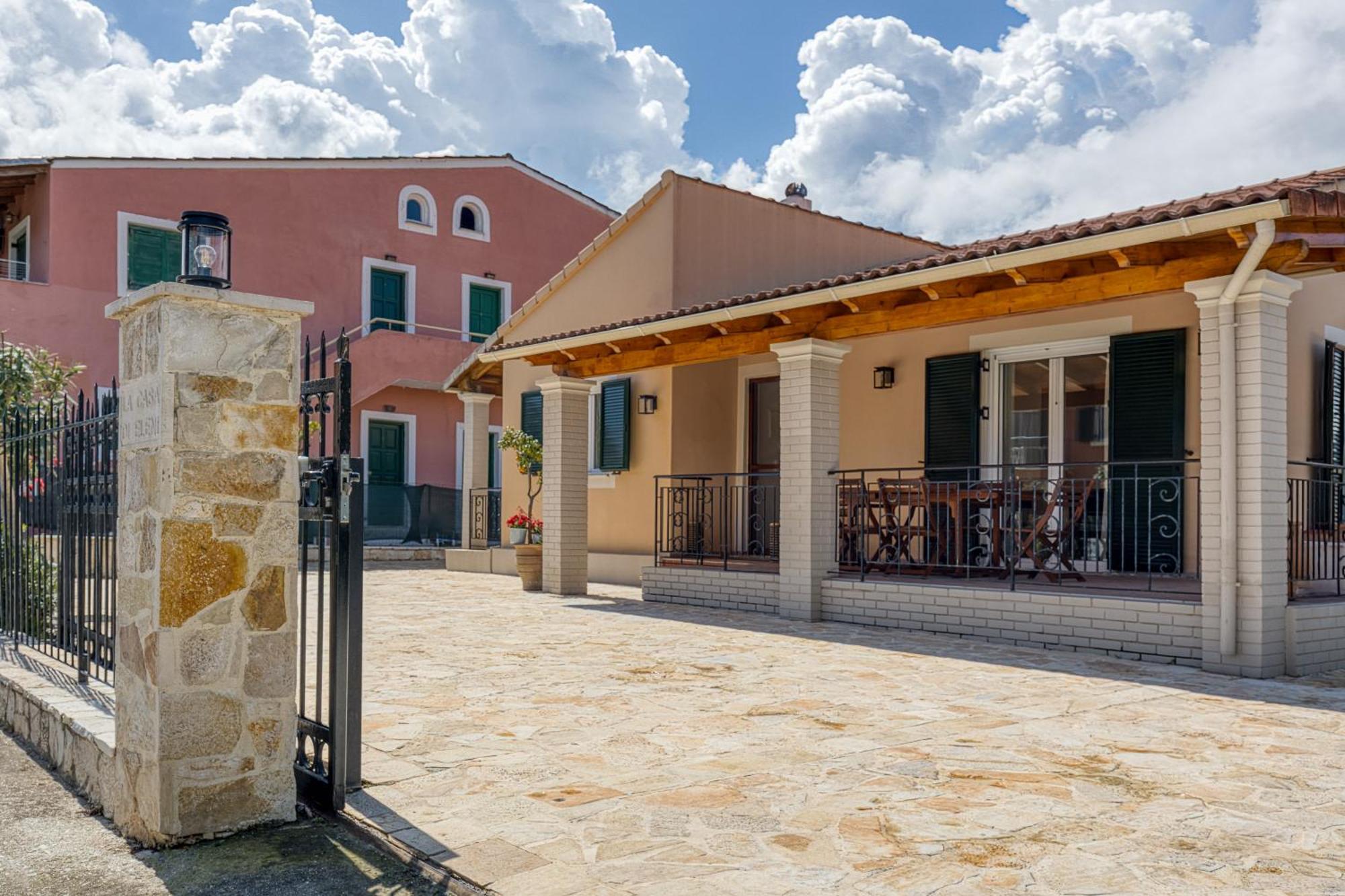 La Casa Di Eleni Villa Acharavi  Bagian luar foto