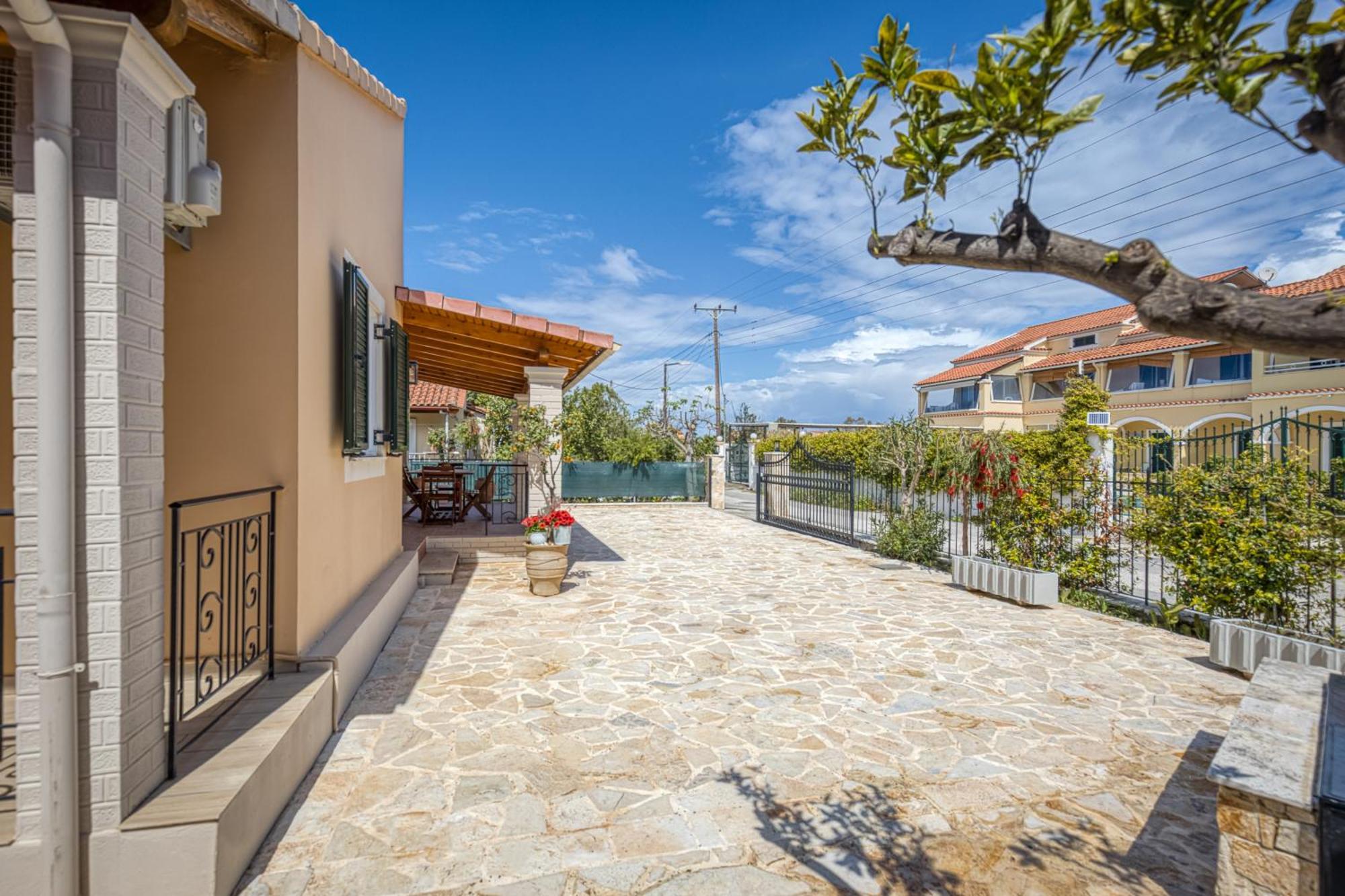 La Casa Di Eleni Villa Acharavi  Bagian luar foto
